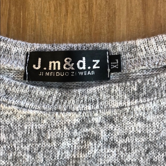 Juniors size XL Grey sweater with lace - Picture 4 of 8